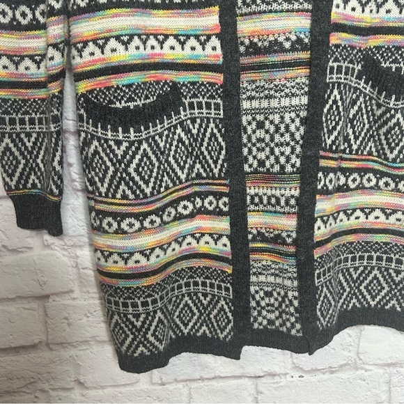 Monteau Multicolor Patterned Sweater - Picture 8 of 12